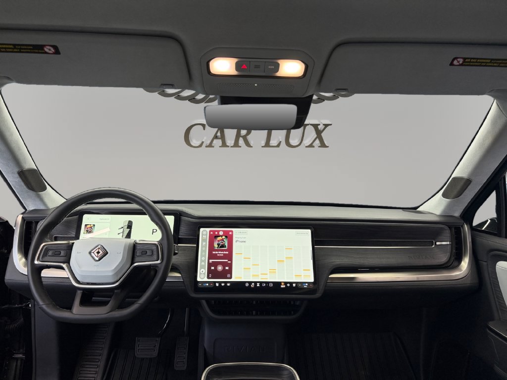 Used 2025 Rivian R1S Adventure Dual AWD/4WD image 11