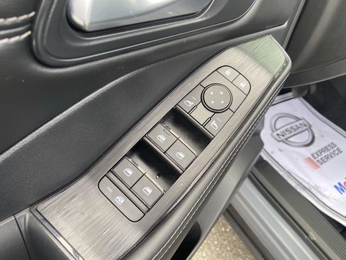 Certified 2023 Nissan Rogue SV w/ SV Premium B Package image 10