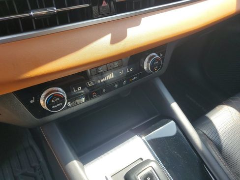 Used 2022 Mitsubishi Outlander SEL FWD image 24