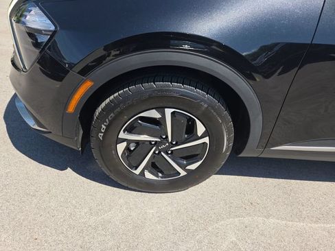 Certified 2023 Kia Sportage LX AWD/4WD image 11