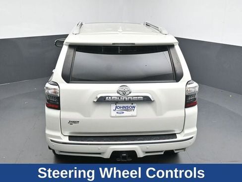 Used 2022 Toyota 4Runner Limited AWD/4WD image 25