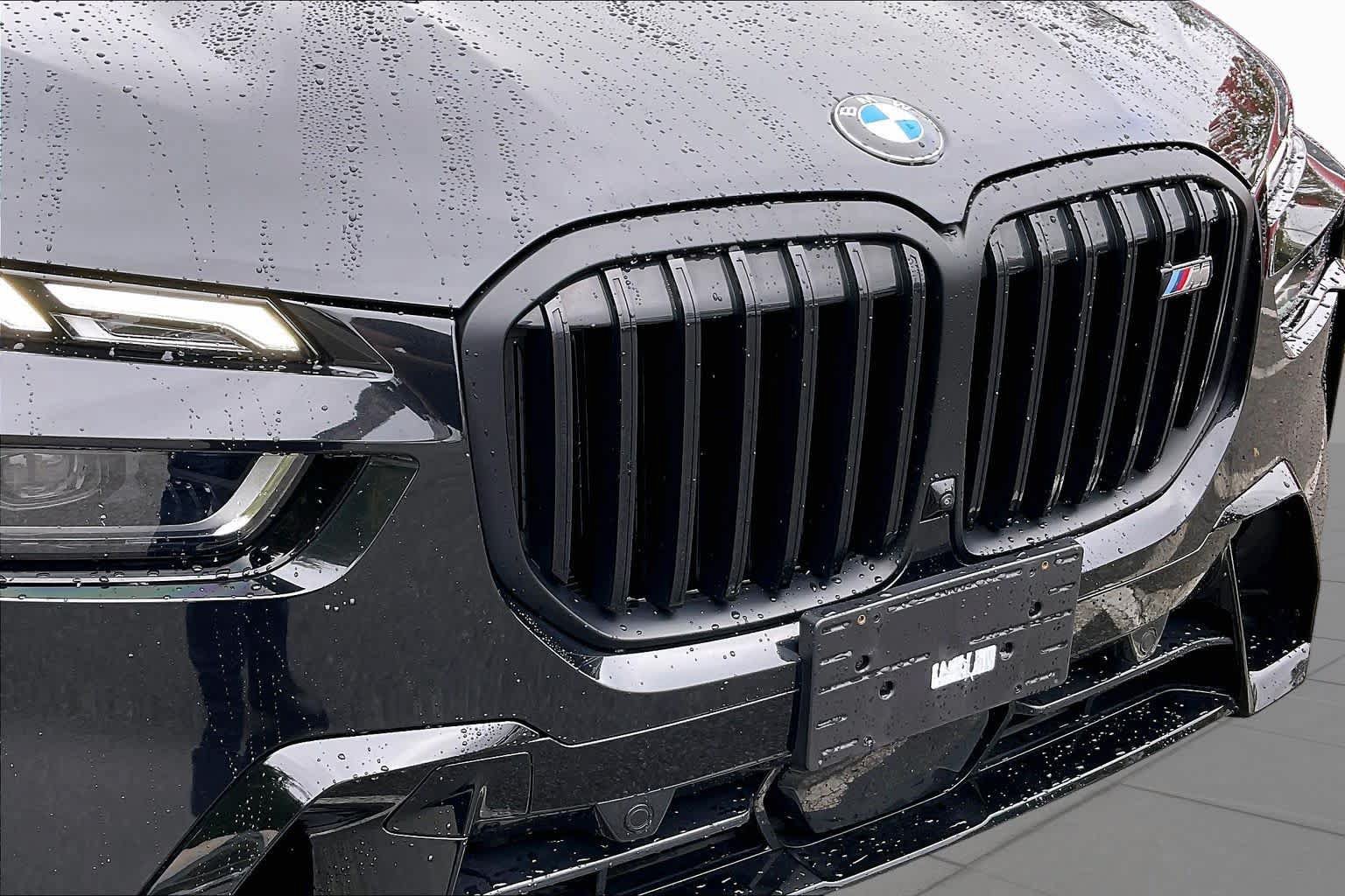 Used 2024 BMW X7 M60i w/ Executive Package AWD/4WD image 31