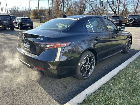 New 2025 Alfa Romeo Giulia AWD w/ Driving Assist Package image 8