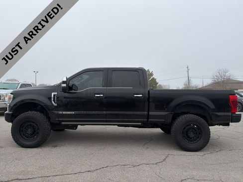 Used 2022 Ford F350 Platinum image 8