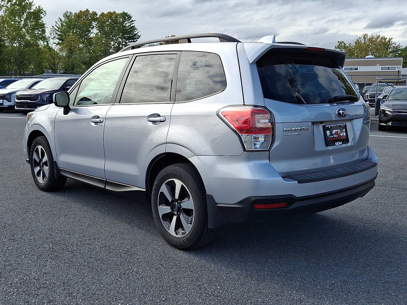 Used 2017 Subaru Forester 2.5i Premium w/ All-Weather Package AWD/4WD image 7