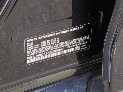 Used 2019 BMW 530e w/ Convenience Package image 34