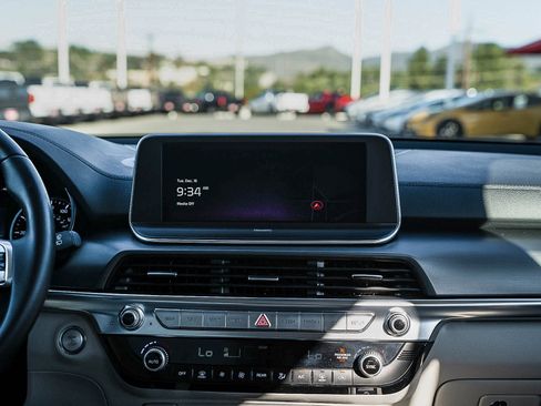 Used 2022 Kia Telluride S image 14