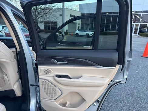 Certified 2022 Jeep Grand Cherokee Limited image 31