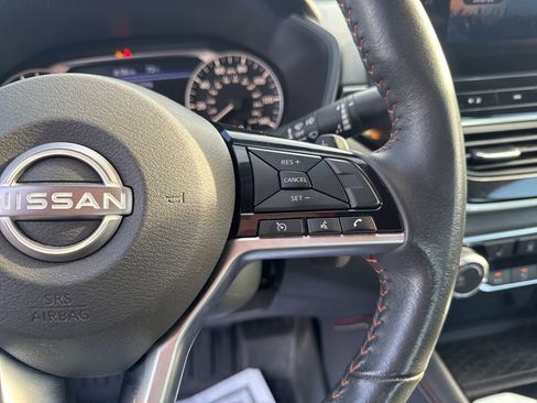 Used 2024 Nissan Altima 2.5 SR w/ SR Premium Package image 22