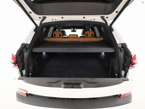 Used 2024 BMW X5 xDrive50e image 19