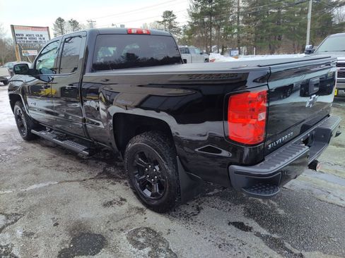 Used 2016 Chevrolet Silverado 1500 LT w/ Midnight Edition image 7