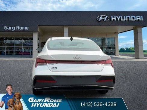 Certified 2024 Hyundai Elantra SEL FWD image 7