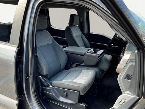 Used 2023 Ford F150 XLT image 7