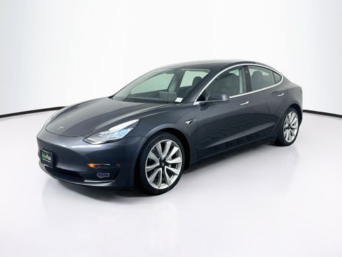 Used 2018 Tesla Model 3 Long Range AWD/4WD image 3