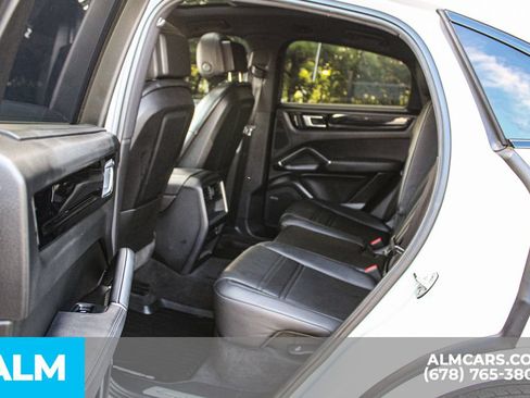 Used 2023 Porsche Cayenne S w/ Premium Package AWD/4WD image 17