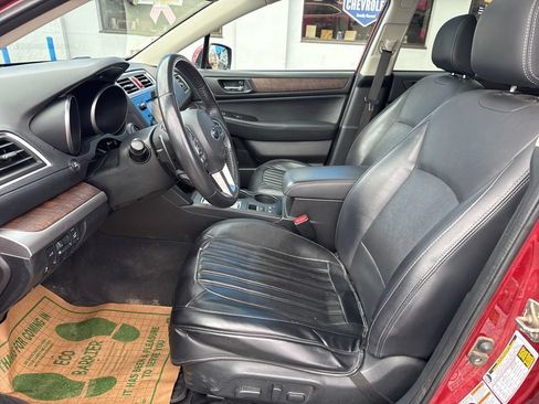 Used 2017 Subaru Outback 2.5i Limited AWD/4WD image 16