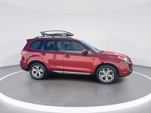 Used 2017 Subaru Forester 2.5i Touring AWD/4WD image 9