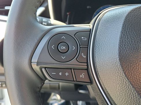 Used 2025 Toyota Corolla XSE FWD image 18