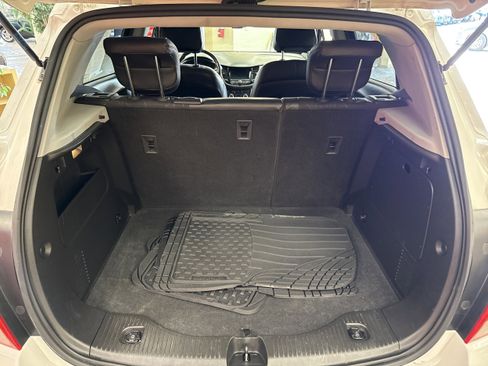Used 2018 Chevrolet Trax LT w/ LT Convenience Package FWD image 31