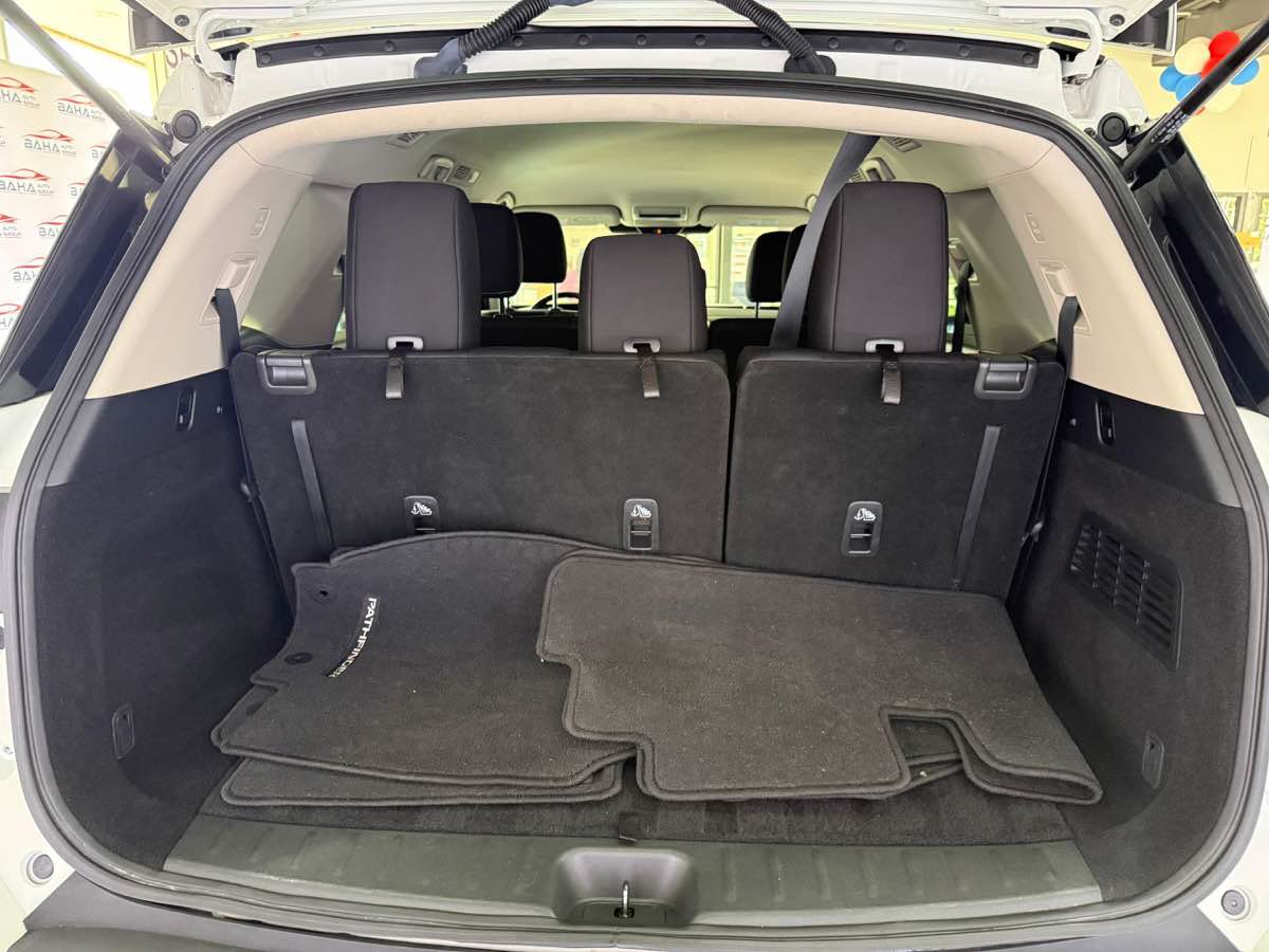 Used 2024 Nissan Pathfinder S AWD/4WD image 44
