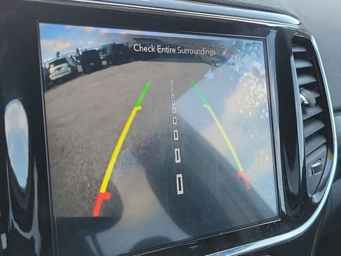 Used 2022 Jeep Grand Cherokee Laredo X image 27