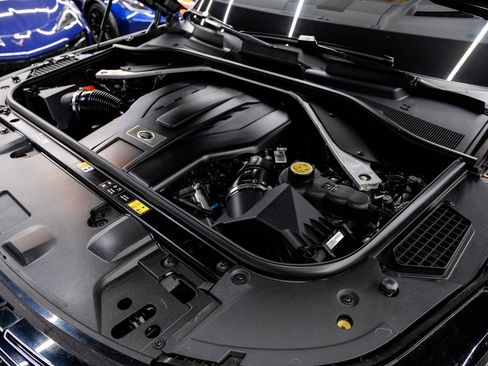 Used 2023 Land Rover Range Rover Autobiography image 56