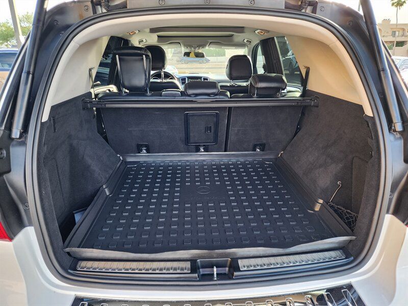 Used 2015 Mercedes-Benz ML 350 4MATIC w/ Premium 1 Package image 16