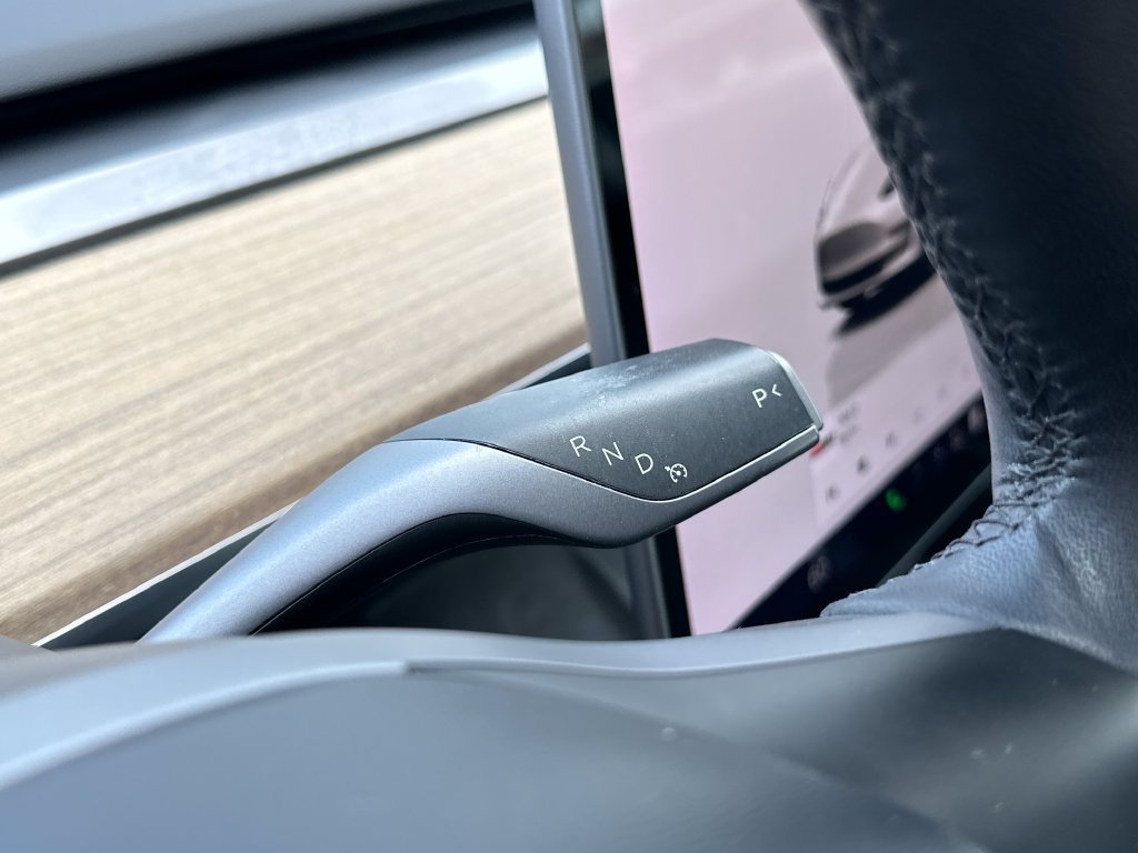 Used 2022 Tesla Model 3 Standard Range RWD image 18