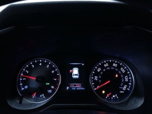 Certified 2020 Toyota RAV4 XLE image 30