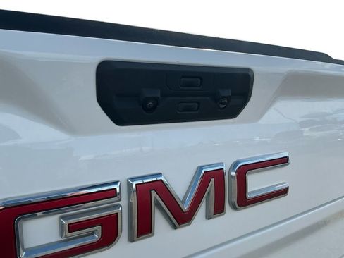 Used 2025 GMC Sierra 1500 SLT image 24