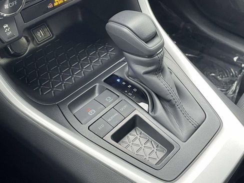 New 2025 Toyota RAV4 XLE image 41