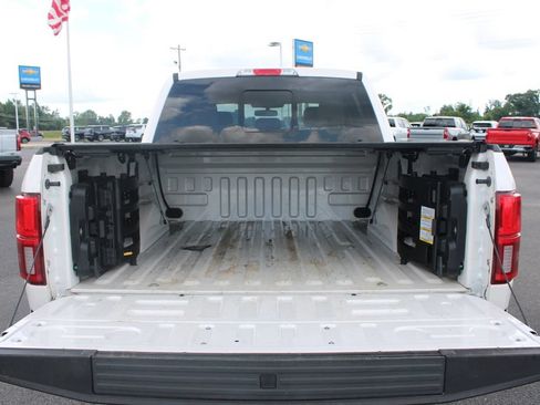 Used 2019 Ford F150 Lariat w/ Equipment Group 502A Luxury AWD/4WD image 14
