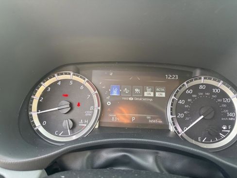 Certified 2023 Toyota Highlander LE image 17