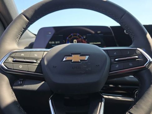 New 2026 Chevrolet Equinox LT w/ Convenience Package II FWD image 26