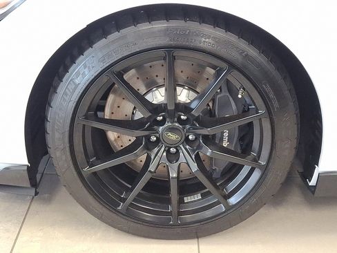 Used 2017 Ford Mustang Shelby GT350 w/ Electronics Package image 28