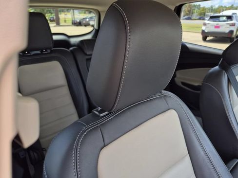 Used 2019 Ford Escape SEL FWD image 14