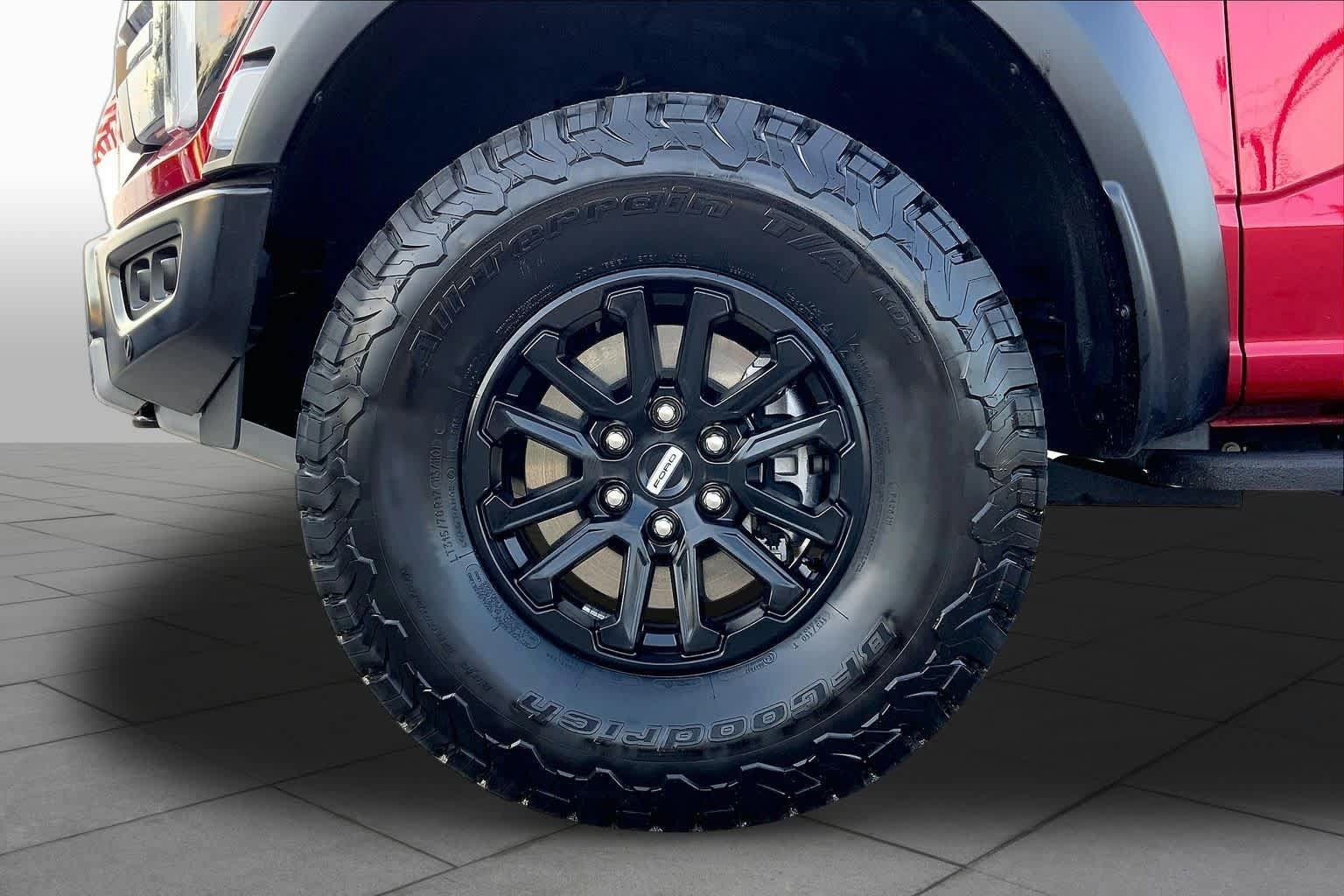 Used 2025 Ford F150 Raptor AWD/4WD image 11