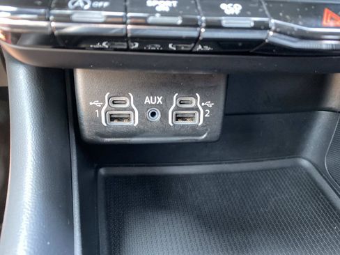 Used 2024 Dodge Durango GT RWD image 32