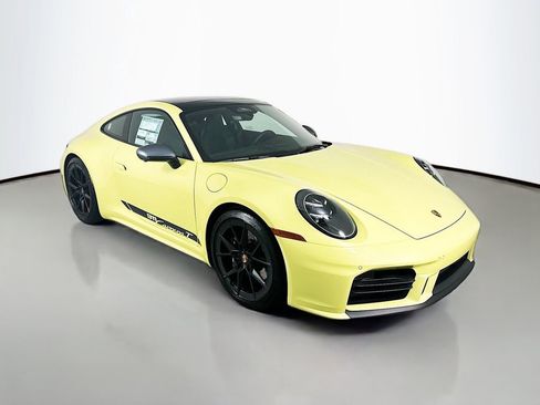 New 2026 Porsche 911 Carrera T image 7