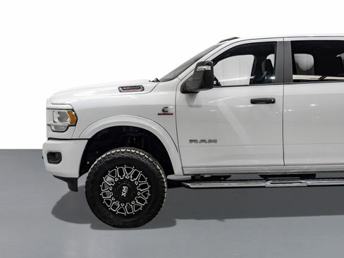 Used 2024 RAM 3500 Big Horn AWD/4WD image 11