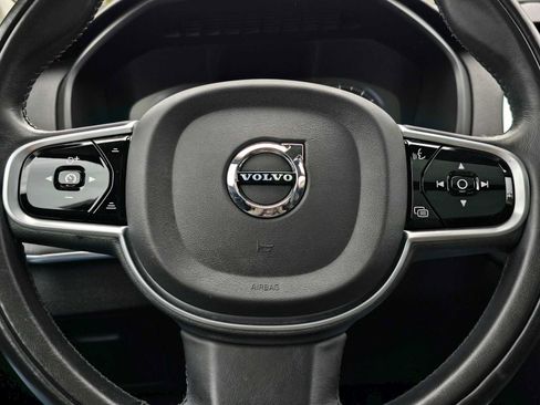 Used 2020 Volvo XC90 T6 Momentum AWD/4WD image 26
