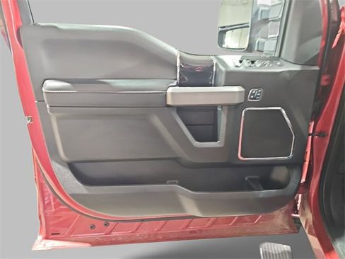 Used 2020 Ford F250 Platinum image 29