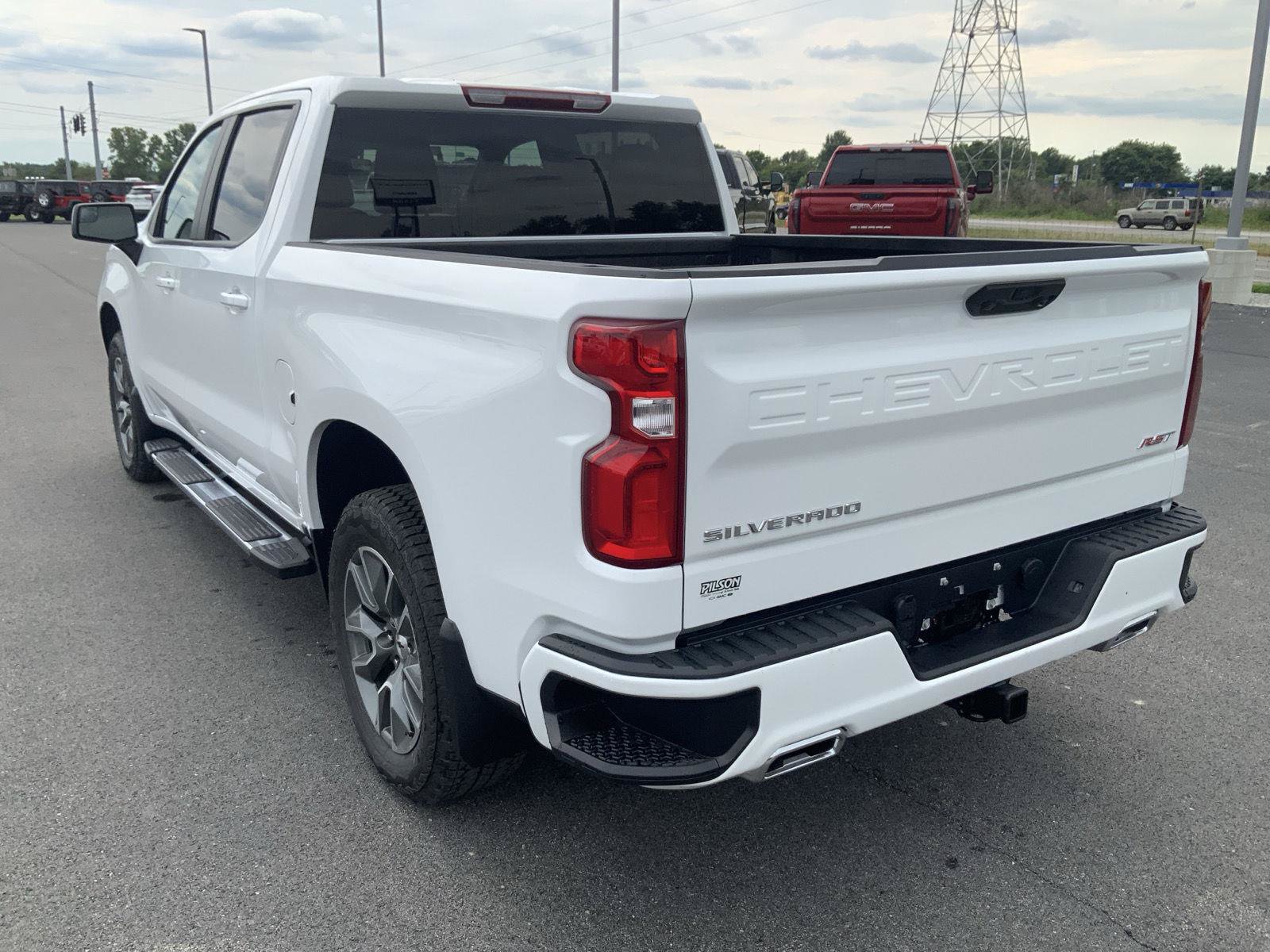 New 2026 Chevrolet Silverado 1500 RST w/ Z71 Off-Road Package AWD/4WD image 9