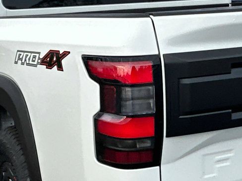 New 2026 Nissan Frontier PRO-4X w/ Tow Package AWD/4WD image 13