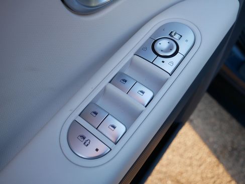 Used 2023 Hyundai Ioniq 5 SE image 19