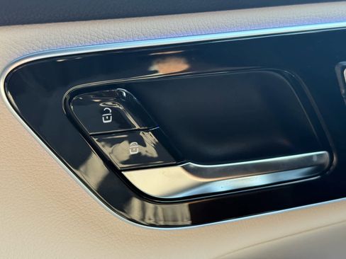 Used 2026 Mercedes-Benz GLC 350e 4MATIC image 23