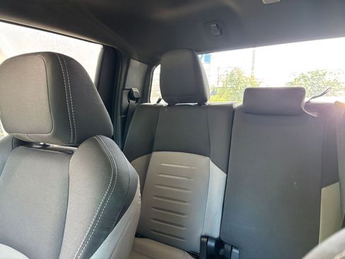 Used 2025 Toyota Tacoma TRD Off-Road AWD/4WD image 39