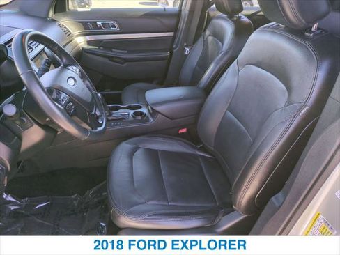 Used 2018 Ford Explorer XLT w/ Equipment Group 202A image 20