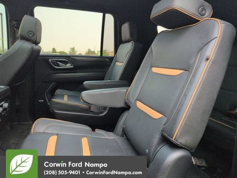 Used 2023 GMC Yukon XL AT4 w/ AT4 Premium Plus Package AWD/4WD image 27