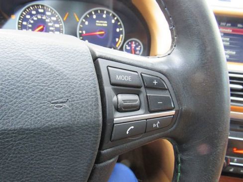 Used 2013 BMW ALPINA B7 xDrive w/ Driver Assistance Pkg image 37